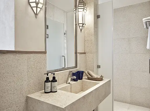 Ali Pasha Hotel Bathroom