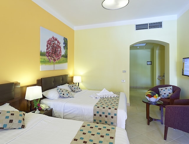 Rihana Resort Premium Family Room02 gallery 5