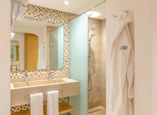 El-Gouna-Rihana-Edited-Photos-5MOB gallery 4