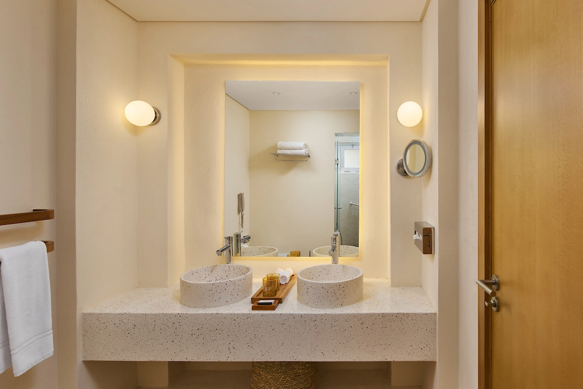 Sheraton Miramar Resort El Gouna room Partial Seaview Bathroom gallery 1